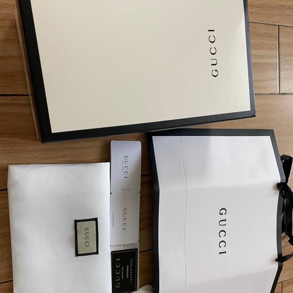 Men Gucci Shoes - Picture 3 of 8